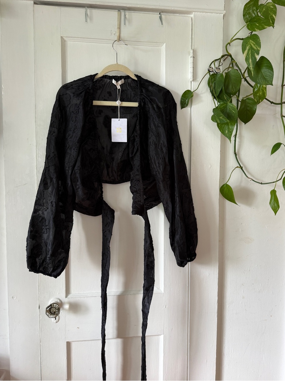Wayf Black Textured Cropped Tie-Front Jacket NWT